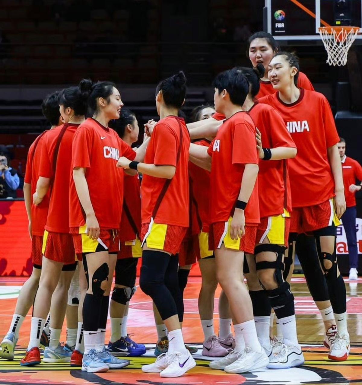 半岛体育-一场10分险胜,中国女篮今夜击败捷克队!王思雨14分,韩旭12分