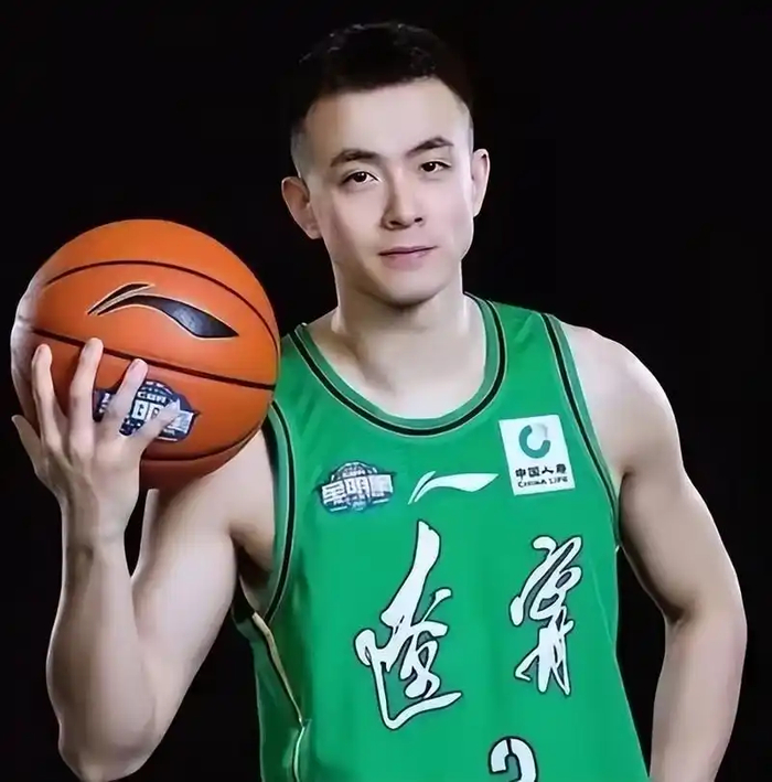 半岛体育下载-吃止疼药，赵继伟遇大麻烦，乌戈或不该犯错，或正式退出|辽宁男篮|季后赛|斯蒂芬·库里|张陈治锋|郭艾伦_新浪体育_新浪新闻