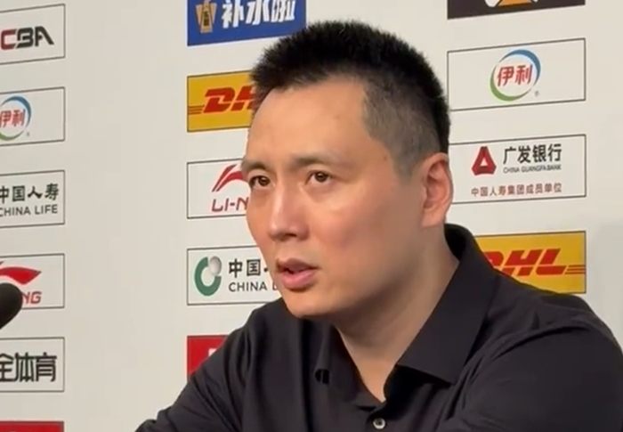 半岛体育入口-洛夫顿G4仅打两分钟,卢伟明确表示效果不佳,双小外压力大!|广厦|总决赛|古德温|发布会|伤病_新浪体育_新浪新闻